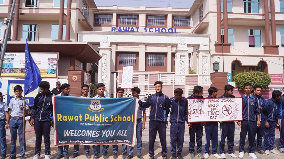 Human Chain on No Tobacco Day by Students of Rawat Public school